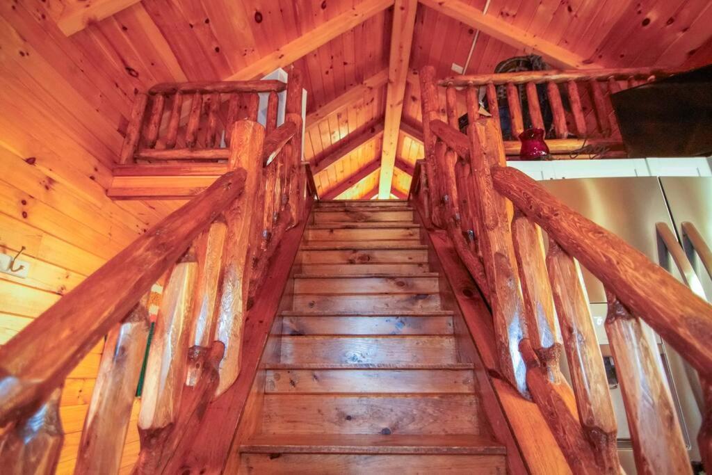 Charming Lakeview Cabin Near Geneva-On-The-Lake! Ashtabula Buitenkant foto