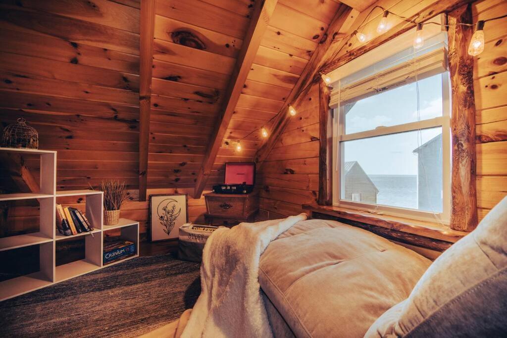 Charming Lakeview Cabin Near Geneva-On-The-Lake! Ashtabula Buitenkant foto