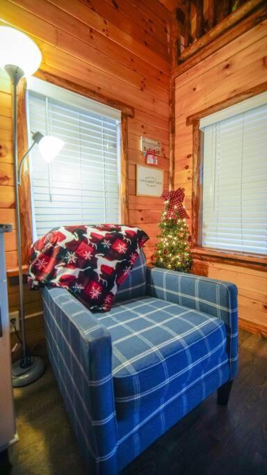 Charming Lakeview Cabin Near Geneva-On-The-Lake! Ashtabula Buitenkant foto