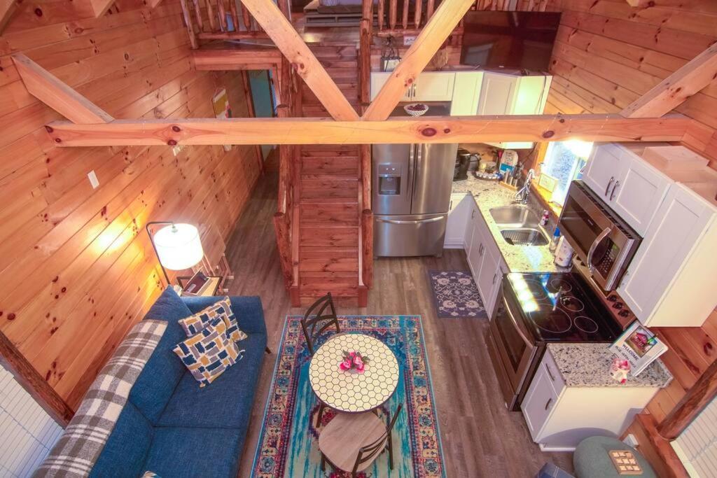 Charming Lakeview Cabin Near Geneva-On-The-Lake! Ashtabula Buitenkant foto